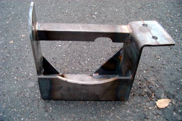 Driver side mount 2